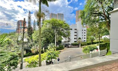 Apartamento en tranversal inferior sector El Poblado