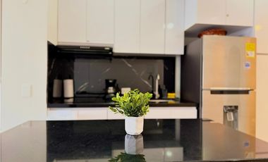 ApartaSuite con Balcón en Crespo 1