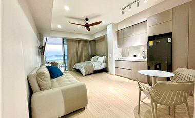 ApartaSuite con Balcón en Crespo 3