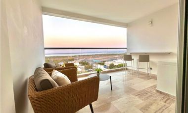 ApartaSuite con Balcón en Crespo 3