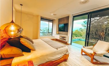 Espectacular casa en Escoberos, balcones de la novena