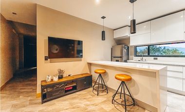 Espectacular casa en Escoberos, balcones de la novena