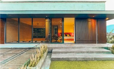 Espectacular casa en Escoberos, balcones de la novena