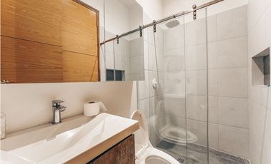 Espectacular casa en Escoberos, balcones de la novena