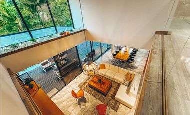 Espectacular casa en Escoberos, balcones de la novena