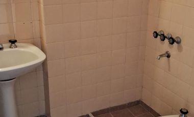 Alquiler Departamento Monoambiente z/Cañada en Centro.