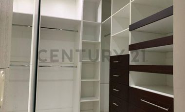 Inmueble productivo en el centro de Manta