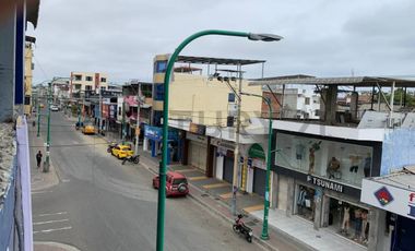 Inmueble productivo en el centro de Manta