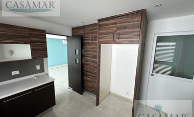 AMPLIA CASA SOLA EN RENTA ZONA DIAMANTE