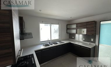 AMPLIA CASA SOLA EN RENTA ZONA DIAMANTE