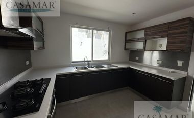 AMPLIA CASA SOLA EN RENTA ZONA DIAMANTE