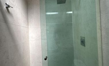 AMPLIA CASA SOLA EN RENTA ZONA DIAMANTE