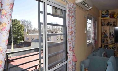 Venta Depto 2 AMB terraza-cochera PERMUTA Lomas