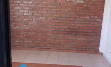 ALQUILO DEPARTAMENTO 1 DORMITORIO SOLO PARA SEÑORITA PREFERENTEMENTE ESTUDIANTE