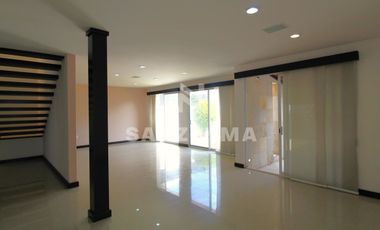 PALMA REAL: Casa confortable, con gran iluminación y terminados de lujo.