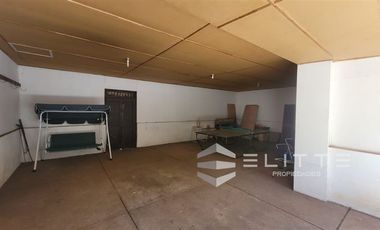 Parcela en Venta en (KRM)Parcela 122 ha| 3 Casas| Quincho| Piscina |Pozo| Vertiente| Arboles Frutales- Nogales| Acceso por ruta F-760