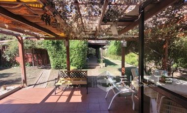 Parcela en Venta en (KRM)Parcela 122 ha| 3 Casas| Quincho| Piscina |Pozo| Vertiente| Arboles Frutales- Nogales| Acceso por ruta F-760