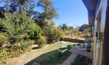 Parcela en Venta en (KRM)Parcela 122 ha| 3 Casas| Quincho| Piscina |Pozo| Vertiente| Arboles Frutales- Nogales| Acceso por ruta F-760