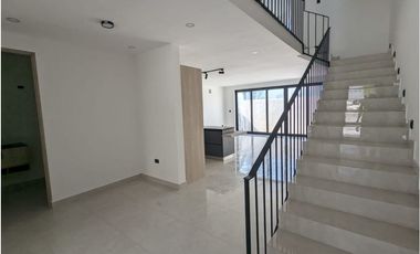 Casa en venta en Cumbres Santoral en Garcia