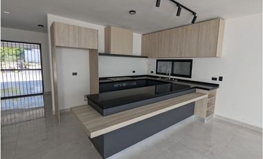 Casa en venta en Cumbres Santoral en Garcia
