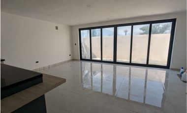 Casa en venta en Cumbres Santoral en Garcia
