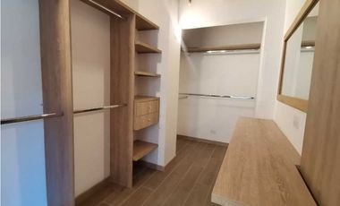 Casa en unidad cerrada en la ceja (LDC)