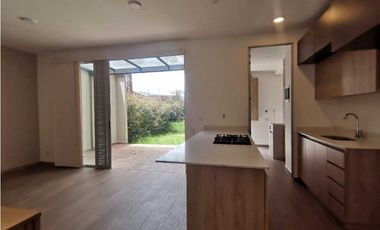 Casa en unidad cerrada en la ceja (LDC)