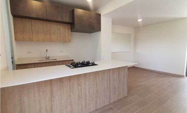 Casa en unidad cerrada en la ceja (LDC)