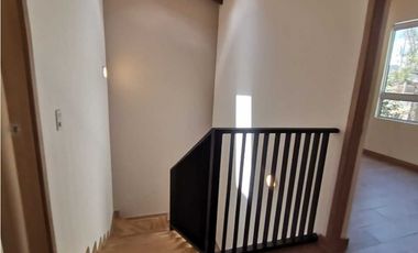 Casa en unidad cerrada en la ceja (LDC)