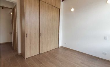 Casa en unidad cerrada en la ceja (LDC)