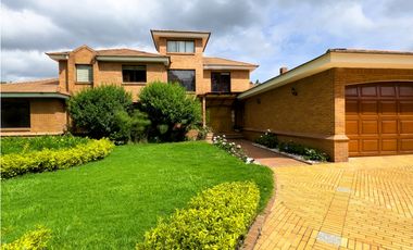 Arriendo Casa en San Simon - Bogota