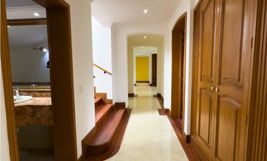 Arriendo Casa en San Simon - Bogota