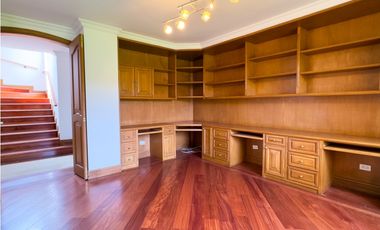 Arriendo Casa en San Simon - Bogota