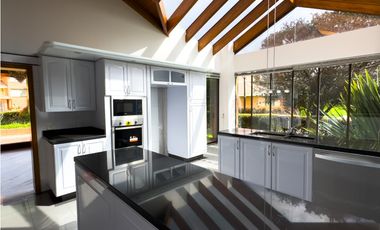 Arriendo Casa en San Simon - Bogota