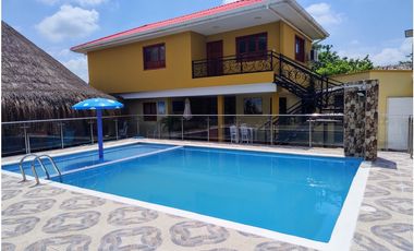 Esplendida Cabaña en Sabanagrande con Piscina, Kiosko y Cancha