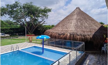 Esplendida Cabaña en Sabanagrande con Piscina, Kiosko y Cancha