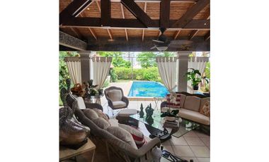 Venta de casa en Loma Alegre (San Francisco) GTA