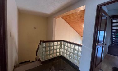 Amplia casa en Venta en Valle Dorado