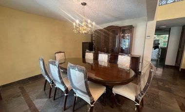 Amplia casa en Venta en Valle Dorado