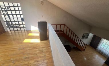 Amplia casa en Venta en Valle Dorado