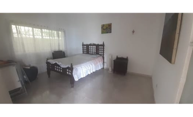 Se vende casa lote de 1239 M2 en 350 mill en La Mesa Cund.