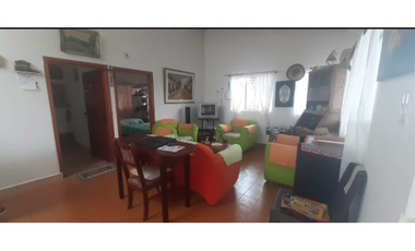 Se vende casa lote de 1239 M2 en 350 mill en La Mesa Cund.