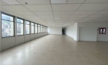 RENTO OFICINA EN EL CENTRO DE BOGOTÀ EN PRESTIGIOSO EDIFI