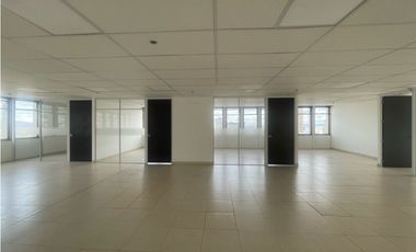 RENTO OFICINA EN EL CENTRO DE BOGOTÀ EN PRESTIGIOSO EDIFI