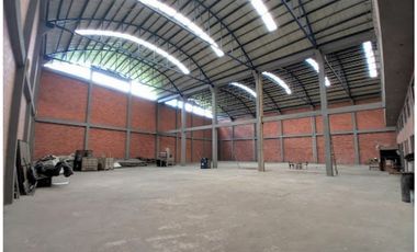 VENTA DE BODEGA INDUSTRIAL REA 1.400 m²  ZONA FUNZA
