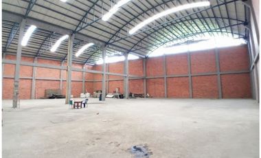 VENTA DE BODEGA INDUSTRIAL REA 1.400 m²  ZONA FUNZA