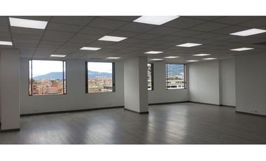 VENDO RENTO OFICINA EN EXCLUSIVO EDIFICIO EN CHICO