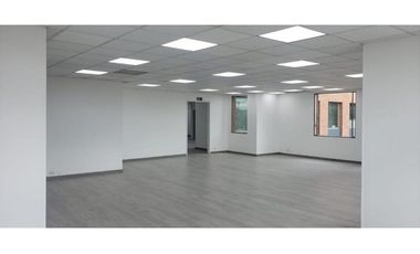 VENDO RENTO OFICINA EN EXCLUSIVO EDIFICIO EN CHICO