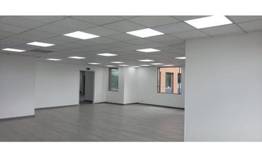 VENDO RENTO OFICINA EN EXCLUSIVO EDIFICIO EN CHICO
