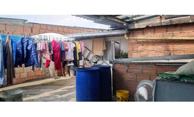 Venta casa en Carvajal